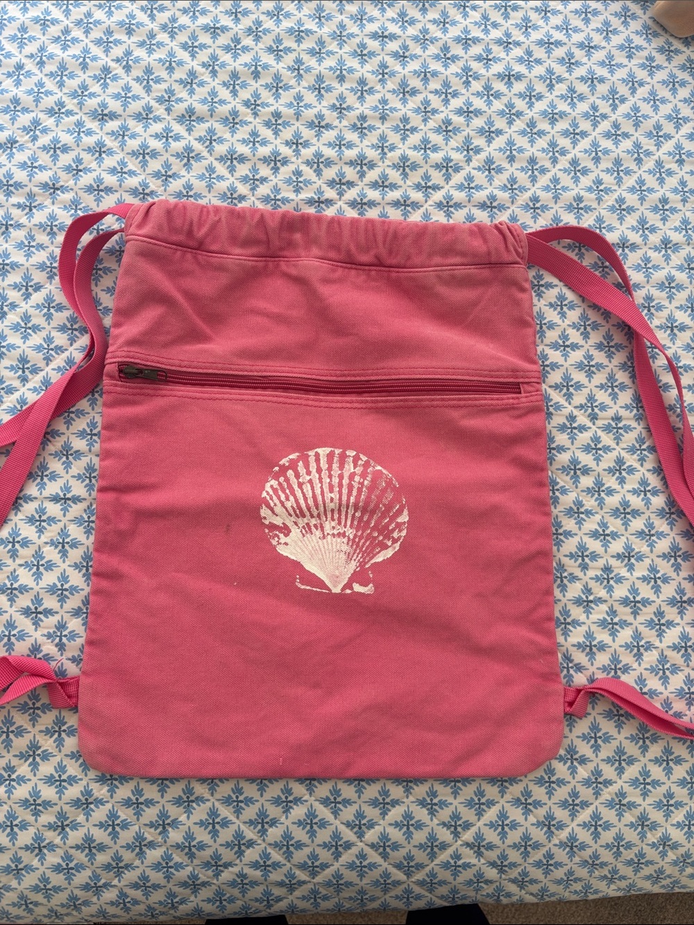 Pink Drawstring Backpack with White Shell Print